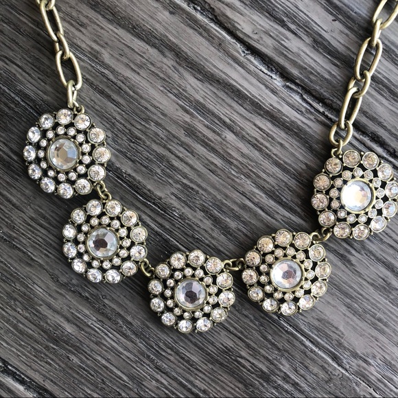 🌟 Statement J Crew Necklace - Picture 2 of 2